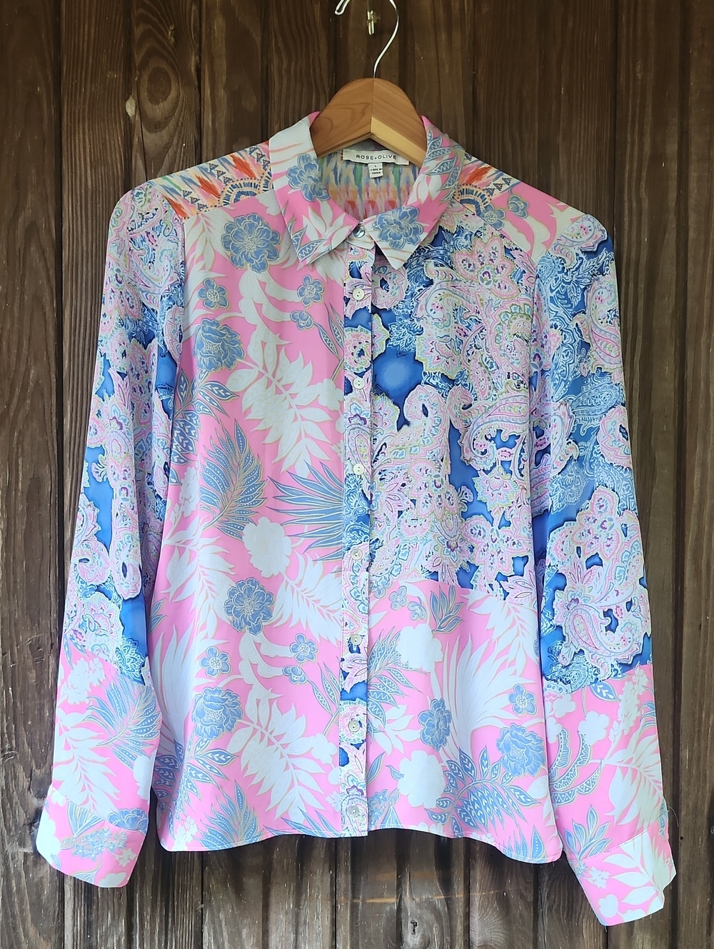 Rose & Olive Ladies Button Down Blouse